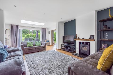 Ashfield Lodge Seale Lane, Puttenham, Guildford, GU3 1AX