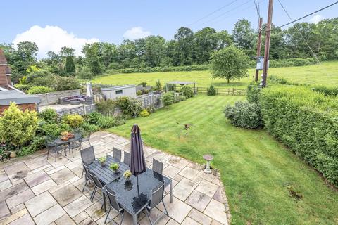 Ashfield Lodge Seale Lane, Puttenham, Guildford, GU3 1AX