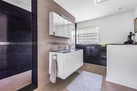 Ashfield Lodge Seale Lane, Puttenham, Guildford, GU3 1AX