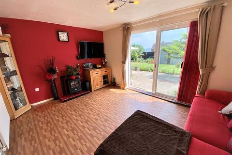 14 Hadley Road, Dursley, GL11 6LU