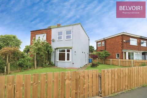 3 bedroom semi-detached house to rent, Cradley Road, Hull, HU5