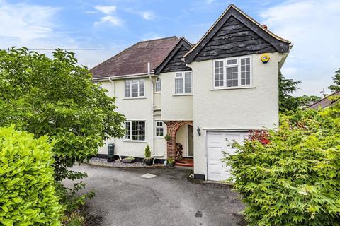 14 Oaken Drive, Claygate, Esher, KT10 0DL