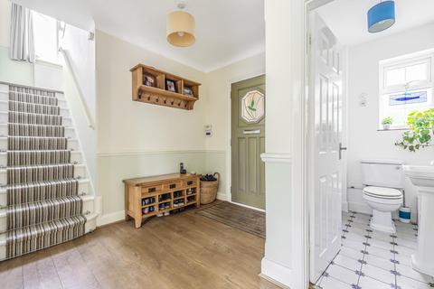 14 Oaken Drive, Claygate, Esher, KT10 0DL