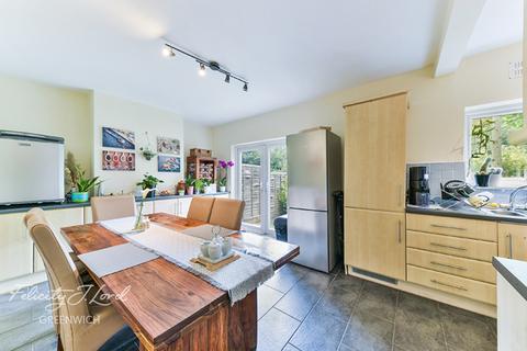 154 Tunnel Avenue, London, SE10 0PL