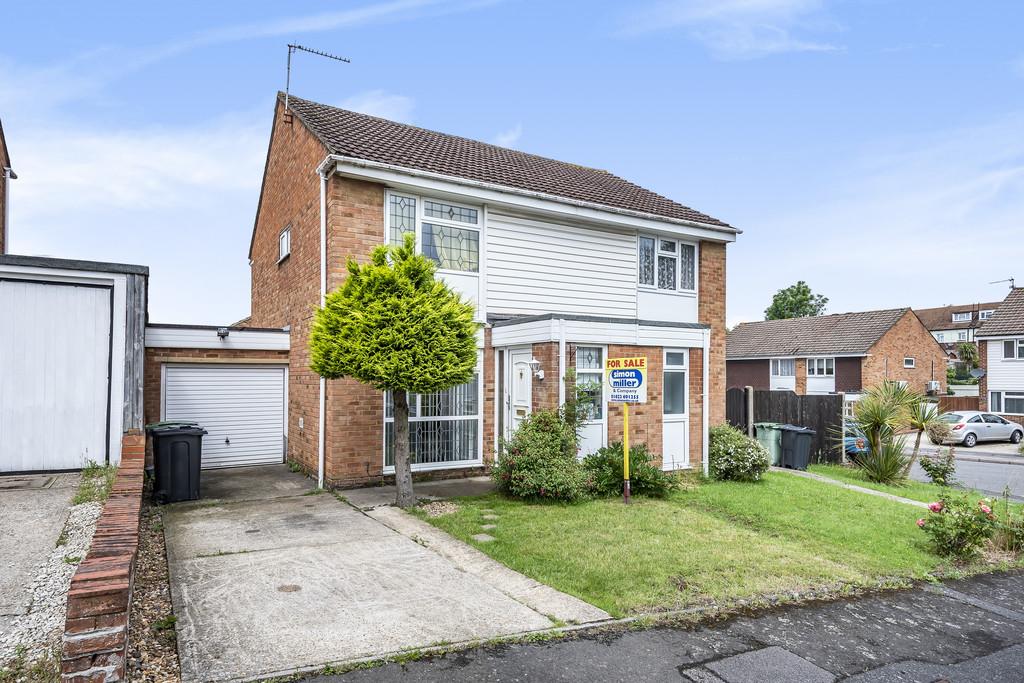 Avery Close, Maidstone 2 bed semidetached house £270,000