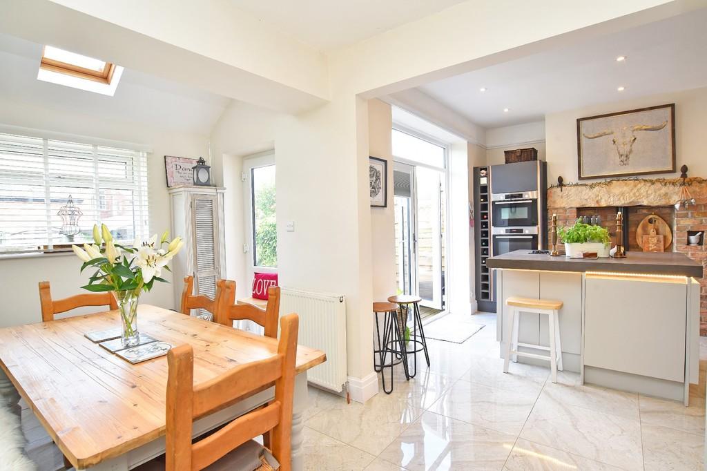 Bilton Grove Avenue, Harrogate 3 bed semidetached house £375,000