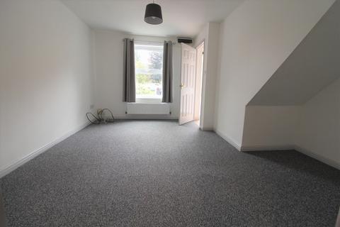 2 bedroom terraced house to rent, Tulip Road, Scunthorpe