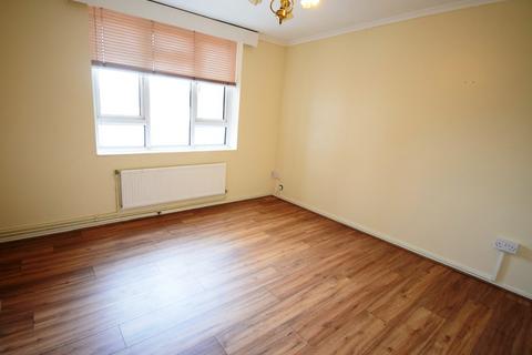 1 bedroom flat to rent, Ashburnham Road, Bedford MK40