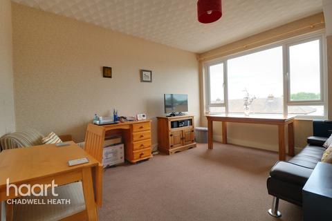 36b High Road, Chadwell Heath, Romford, RM6 6PR