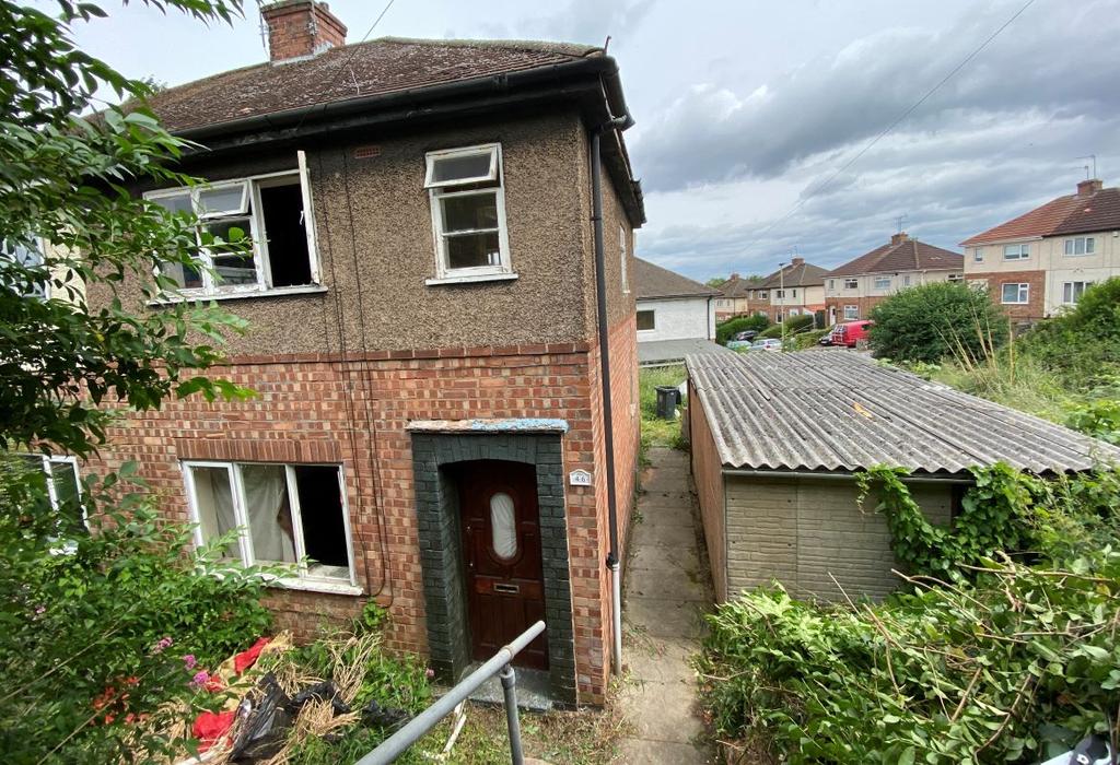 Halifax Drive, Leicester, LE4 2GT 2 bed semidetached house £150,000