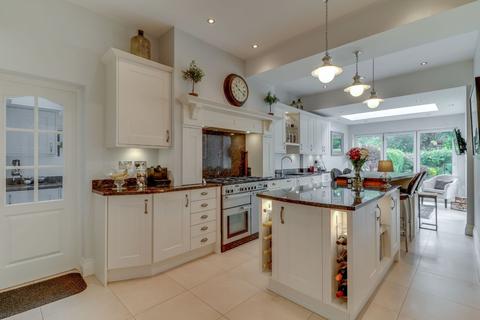 11 Ashleigh Road, Solihull, B91 1AE