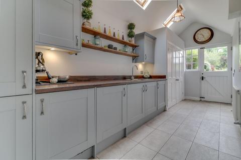 11 Ashleigh Road, Solihull, B91 1AE