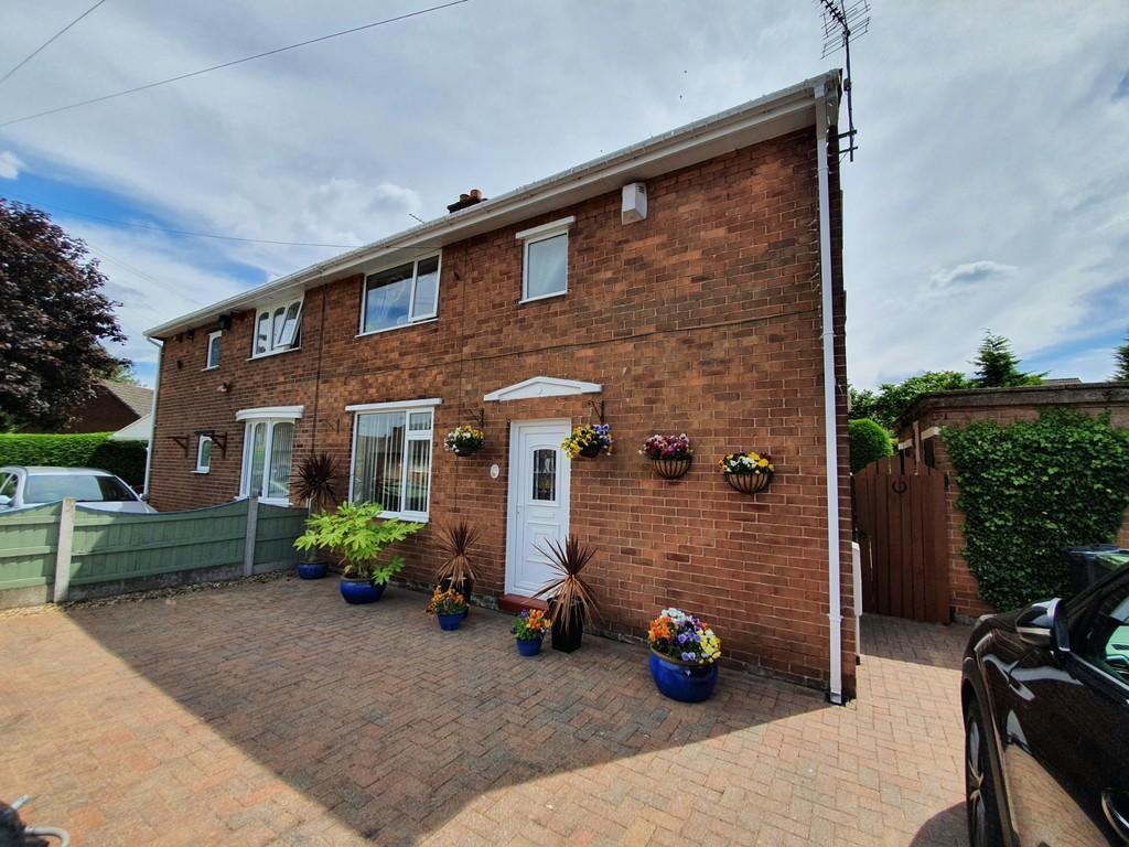 Grange Road, Cuddington, Northwich 3 bed semidetached house £200,000