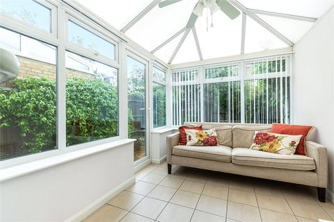 29 Floyer Close, Richmond, TW10 6HS