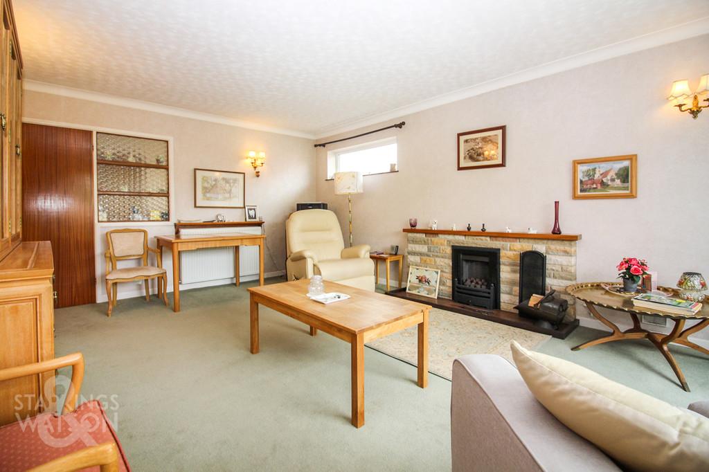 Brettingham Avenue, Cringleford, Norwich 2 bed detached bungalow £400,000