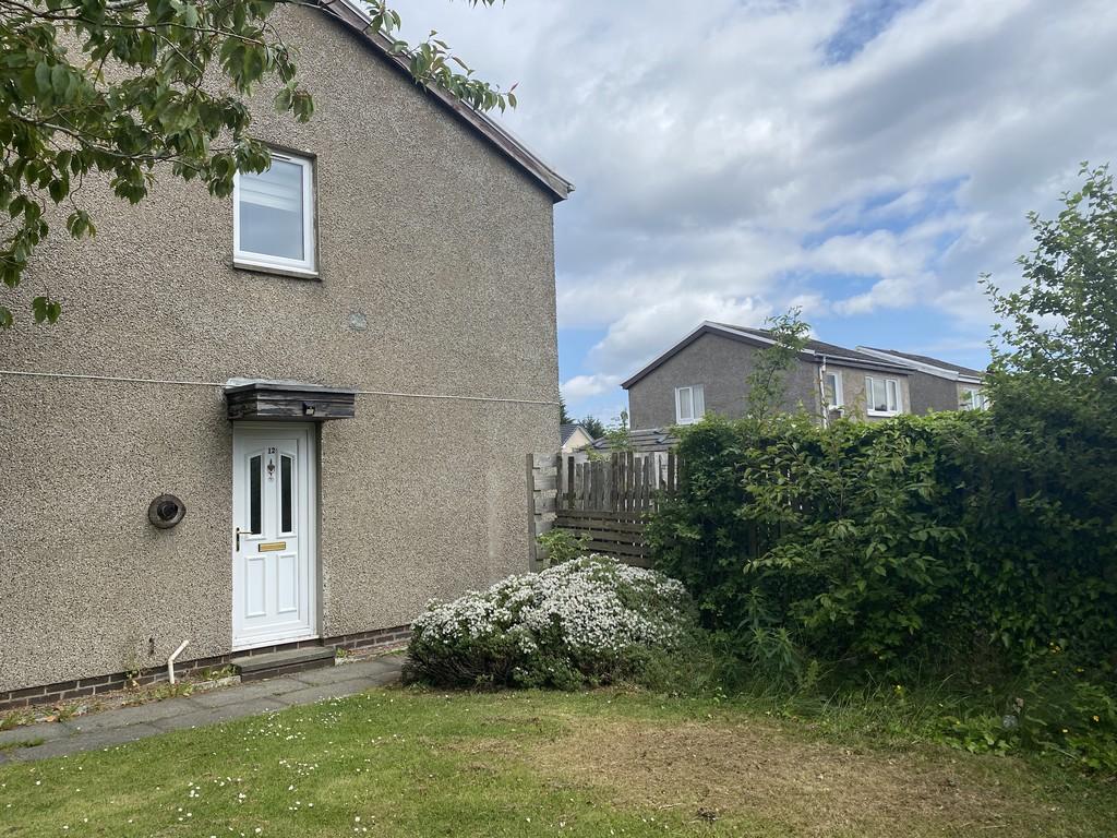 Langton View, East Calder 2 bed ground floor flat £575 pcm (£133 pw)