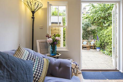 38 Sutton Square, London, E9 6EQ