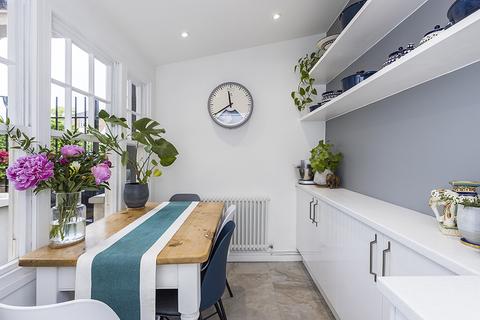 38 Sutton Square, London, E9 6EQ