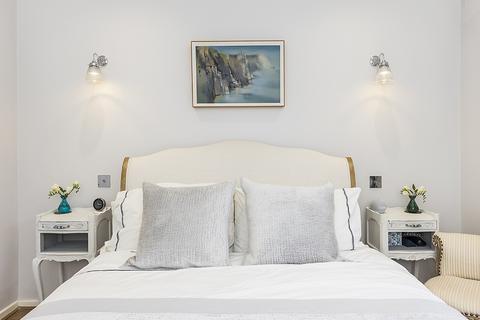 38 Sutton Square, London, E9 6EQ