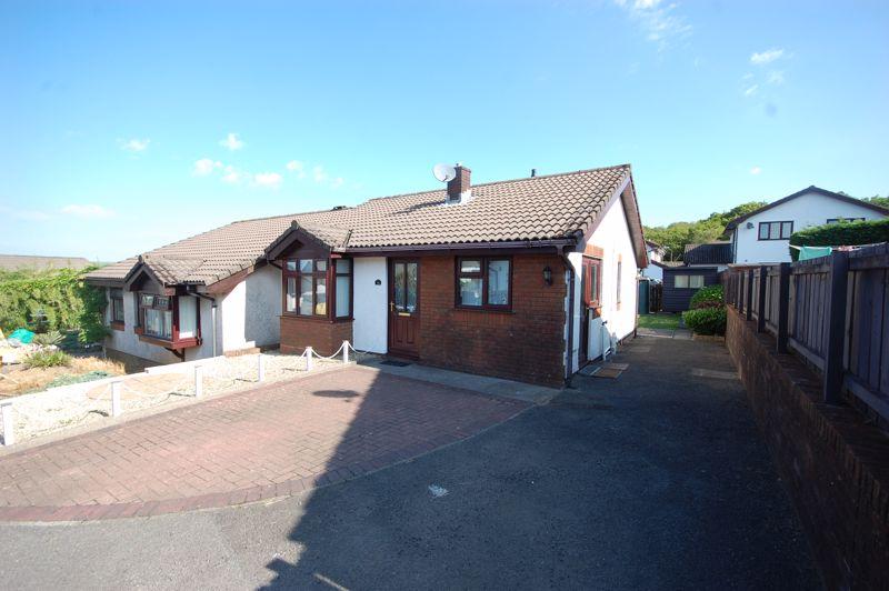 145, Mackworth Drive, Neath, Cimla, SA11 2QA 2 bed semidetached house