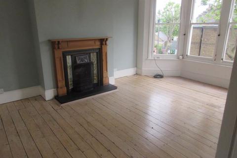 2 bedroom flat to rent - Cambridge Road, Southend-On-Sea