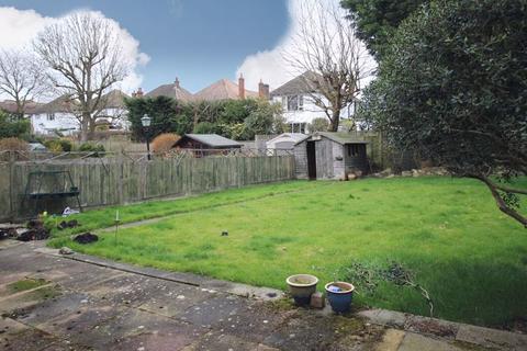 23 Chantry Hurst, Epsom, KT18 7BW