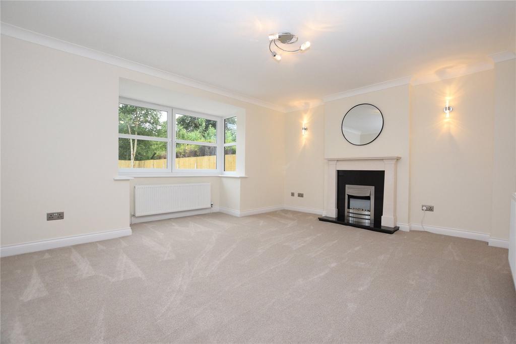 Clifton Avenue, Stanley, Wakefield 4 bed detached house £1,295 pcm (£