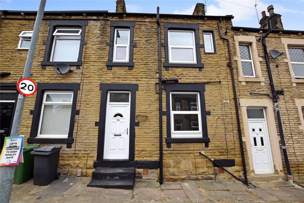 Peel Street, Morley, Leeds 2 bed terraced house £600 pcm (£138 pw)