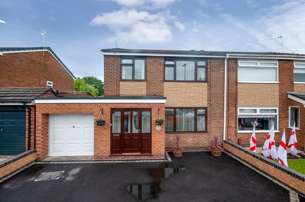 Poulton Crescent, Woolston... 3 bed semidetached house £250,000