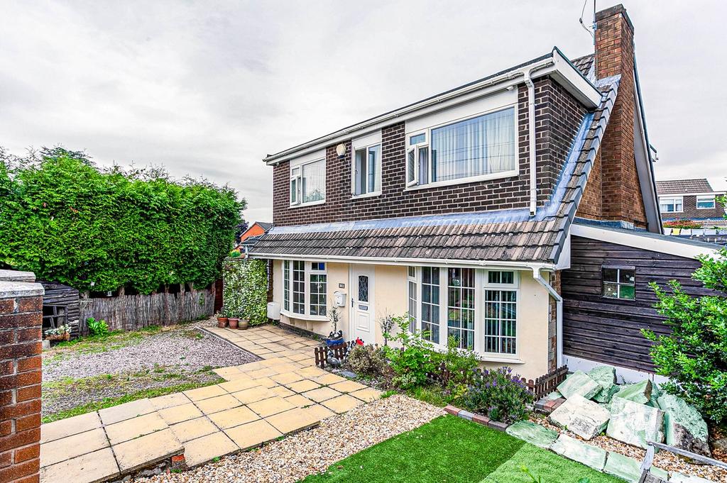 Compton Close, Flixton, Manchester, M41 6 bed detached house £485,000