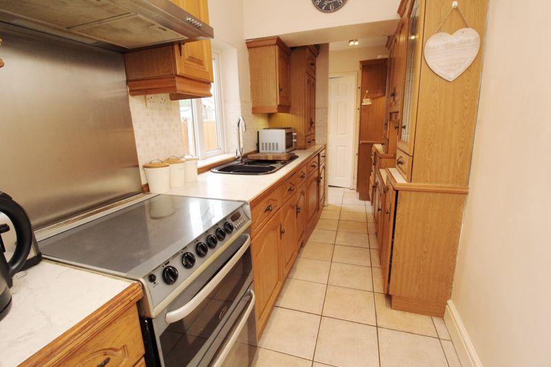 Station Road, Rushall, Walsall, WS4 1ER 3 bed terraced house £160,000