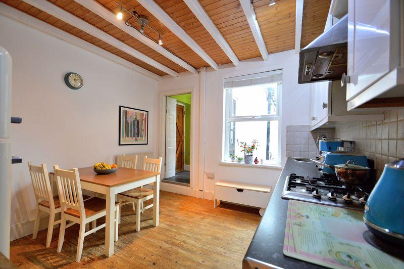 Dining kitchen