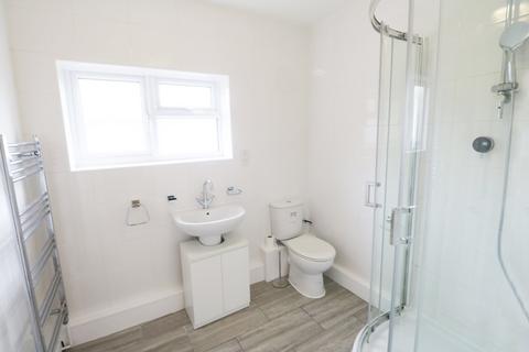 1 bedroom maisonette to rent, Briscoe Road, Colliers Wood, London, SW19