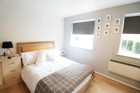 1 bedroom apartment to rent, Henry Doulton Drive, Tooting Bec, London, SW17