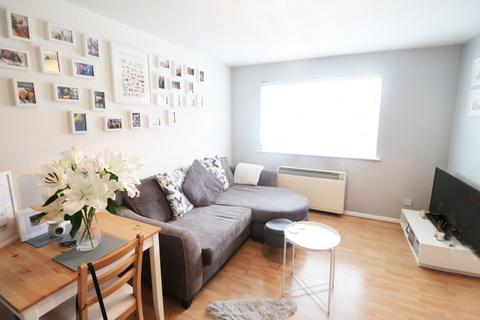 1 bedroom apartment to rent, Henry Doulton Drive, Tooting Bec, London, SW17
