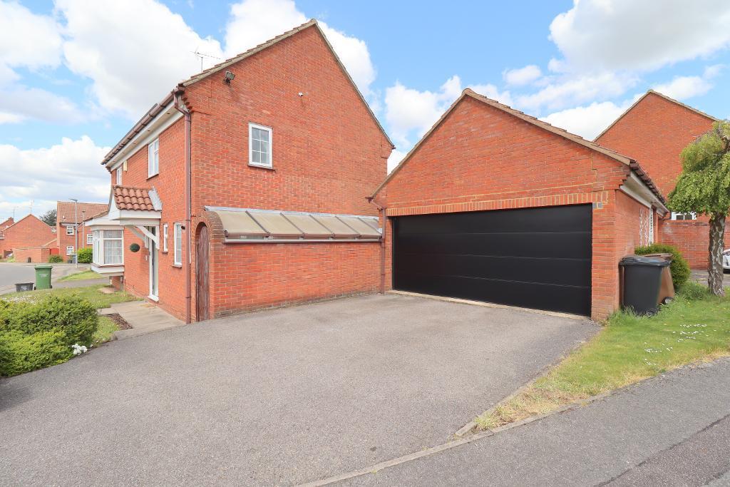 Houses For Sale Cromer Way Luton at Lulu Rosen blog