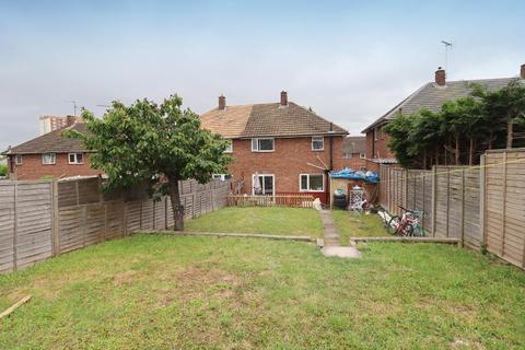 32 Brickly Road, Luton, LU4 9EU