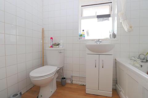 32 Brickly Road, Luton, LU4 9EU