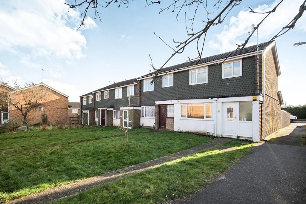 Alesia Road, Bramingham, Luton, Bedfordshire, LU3 3QH 3 bed end of