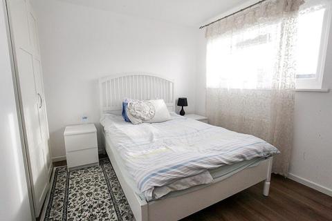 11 Alesia Road, Luton, LU3 3QH