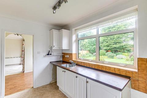 30a Farleigh Road, Warlingham, CR6 9EA