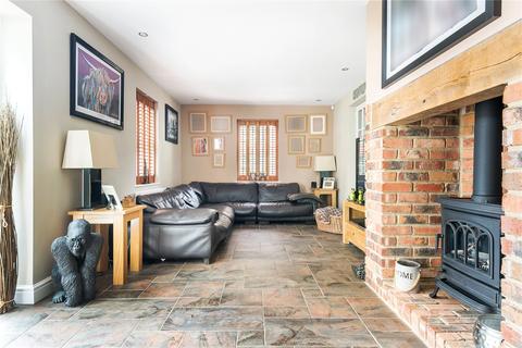 5 Ashton Close, Swindon, SN25 2AH