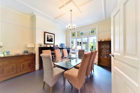 11 Gordon Road, London, E4 6BT