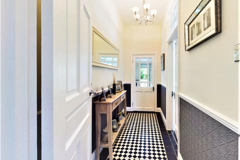 11 Gordon Road, London, E4 6BT