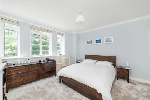 2 bedroom flat to rent, Latymer Court, Hammersmith Road, Hammersmith, W6