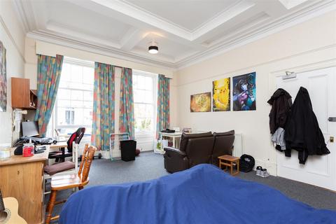12 Springfield, Dundee, DD1 4JE