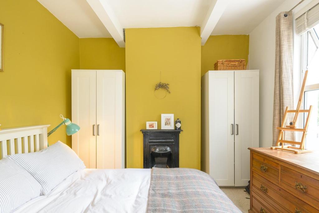 TEERTSNOSLEN41 - Bedroom E.jpg