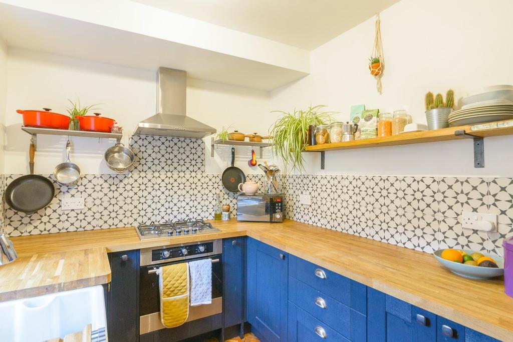 TEERTSNOSLEN41 - Kitchen A.jpg