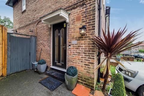 32 Ilfracombe Road, Bromley, BR1 5HB