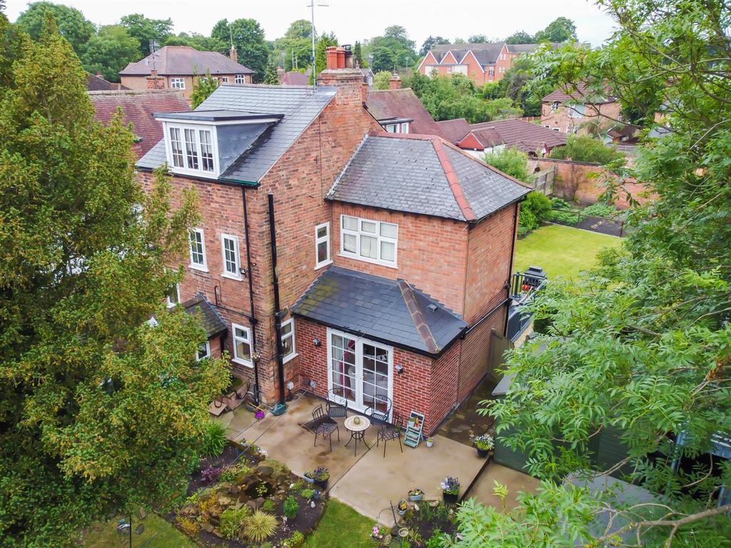 Woodthorpe Drive, Woodthorpe, Nottingham 3 bed detached house £400,000